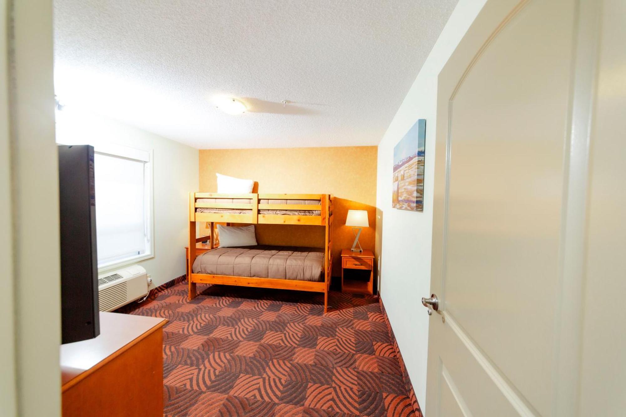 Service Inn&suites 3*